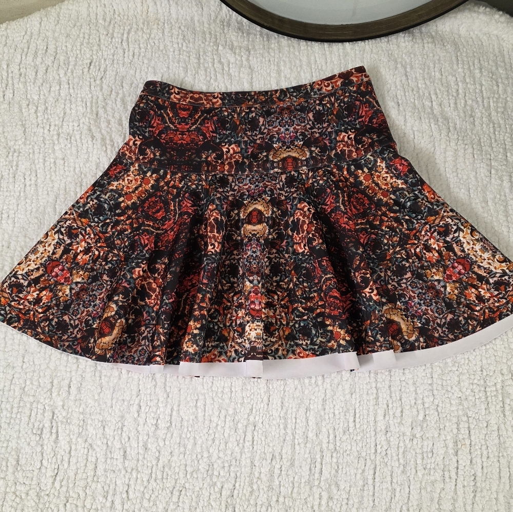 Abercrombie & Fitch Skirt Womens Medium  Baroque Floral Flare Mini Patterned